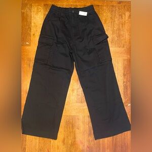 Old Navy Extra High-Waisted Super Wide-leg Cargo Pants